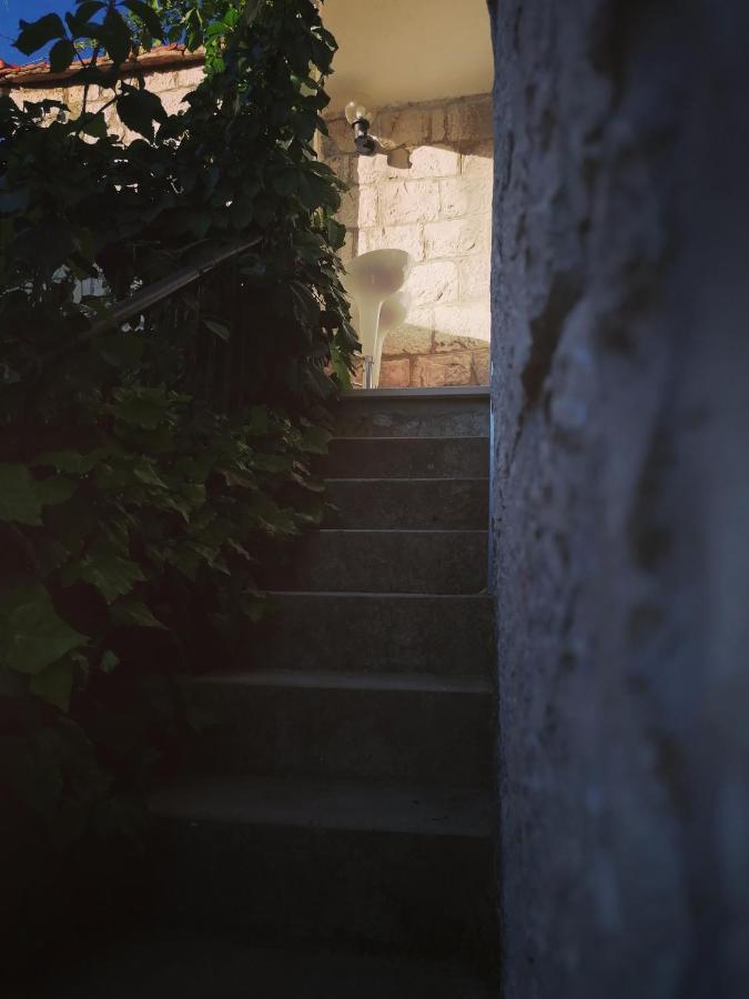 Apartamento Stone House Slatine Exterior foto